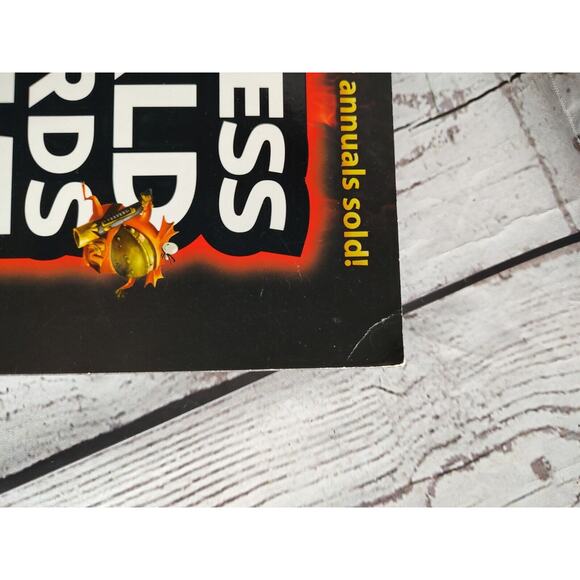 Guinness World Records 2009 And 2015 Gamer's Edition by Guinness World Records - Picture 10 of 10